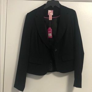 Women’s black blazer size M